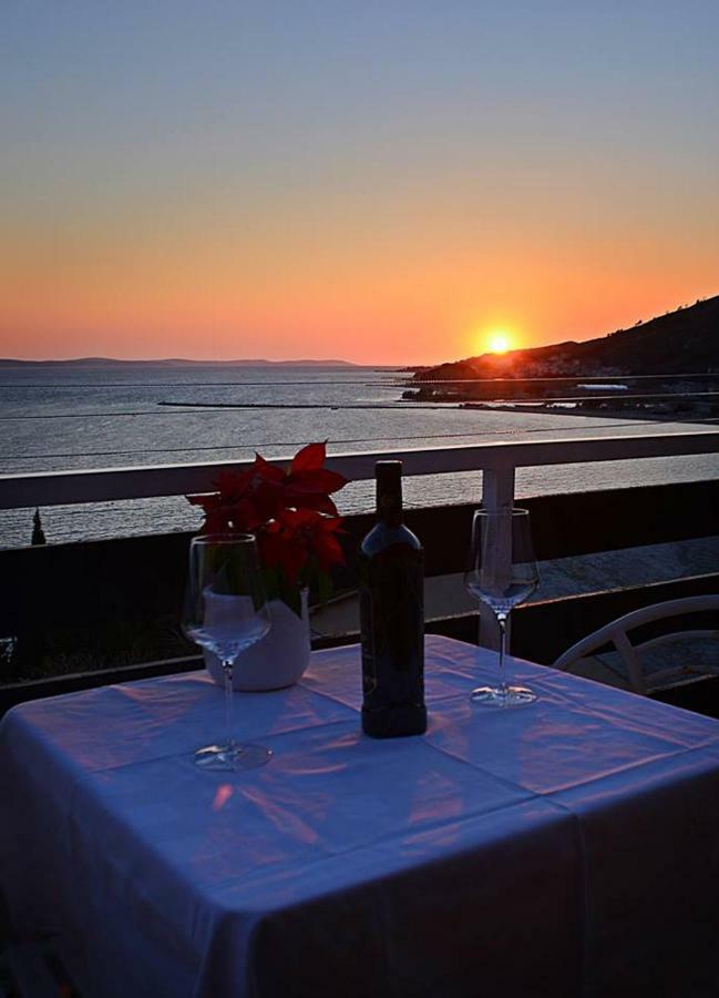 Cosy Sunset Apartment Omiš Екстериор снимка
